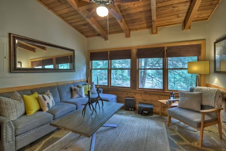 428560 Blue Ridge Residential