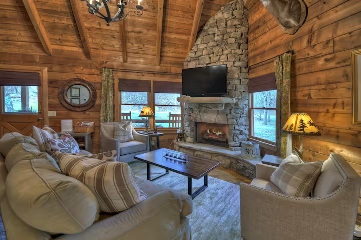 428560 Blue Ridge Residential