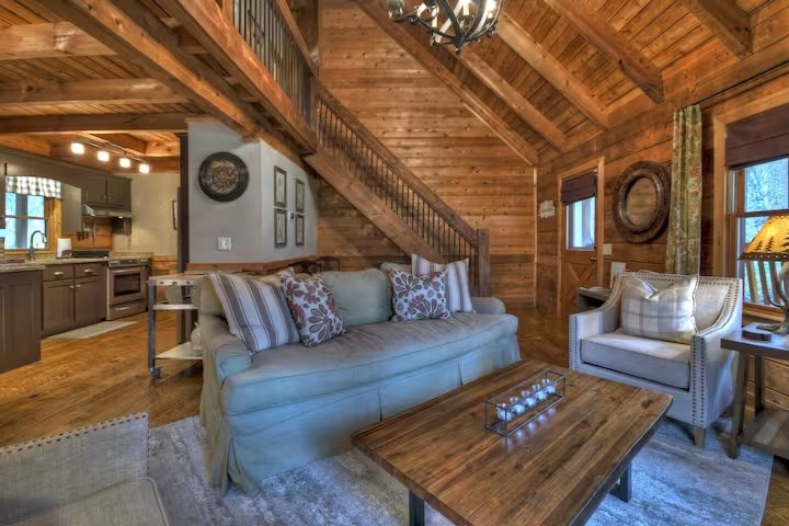 428560 Blue Ridge Residential