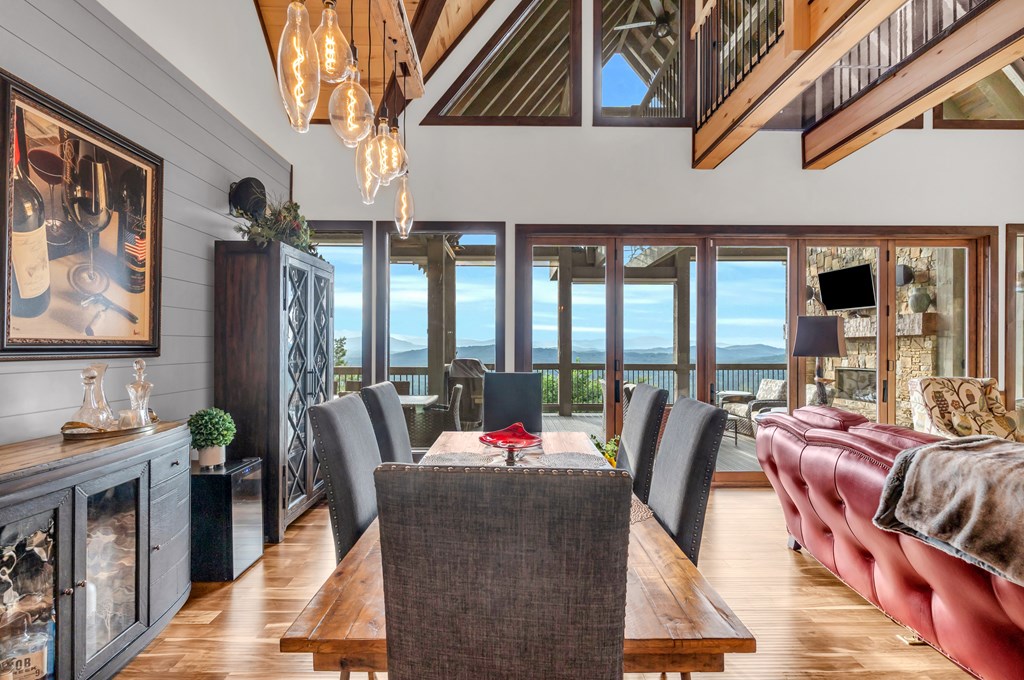 428566 Blue Ridge Residential