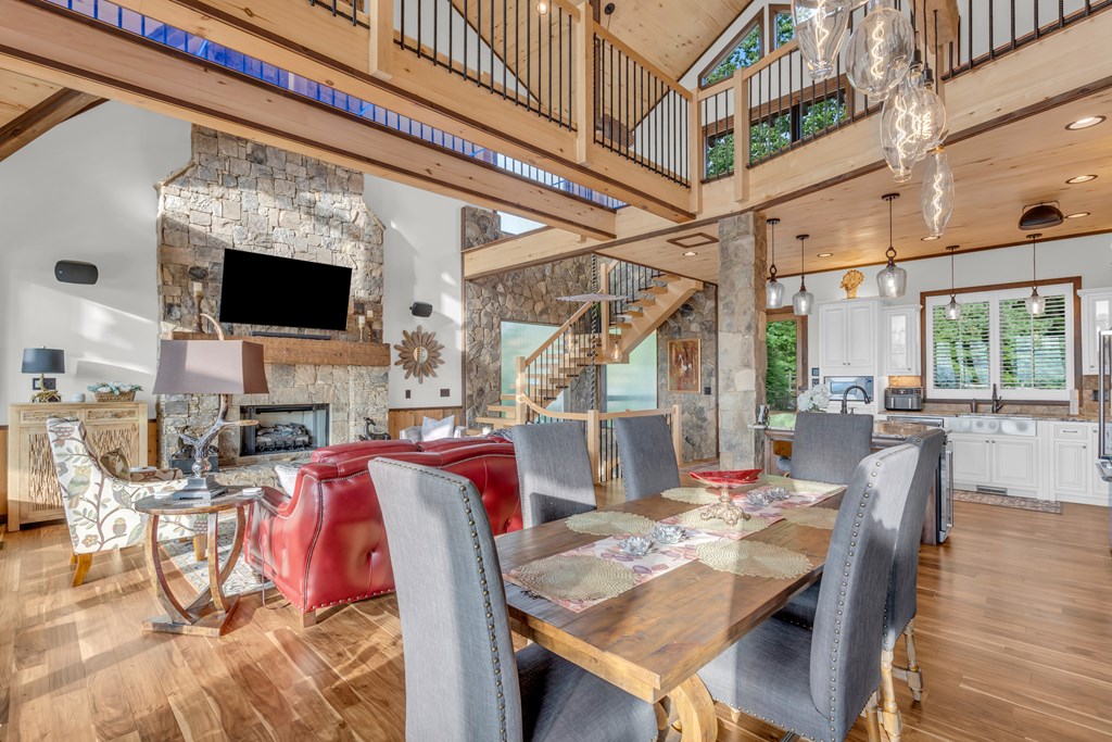 428566 Blue Ridge Residential