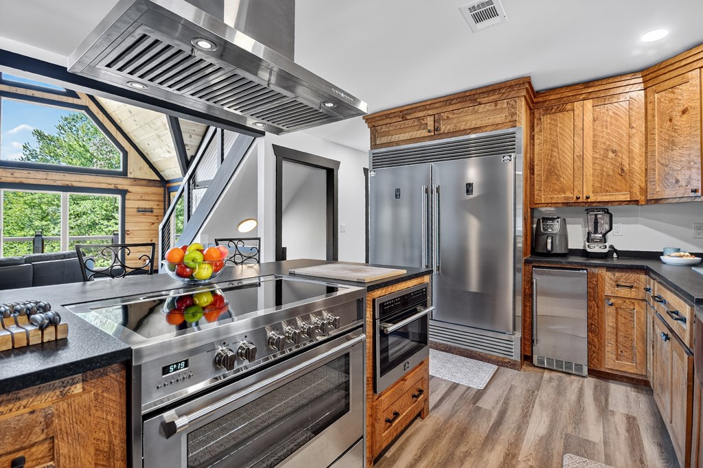 428573 Ellijay Residential