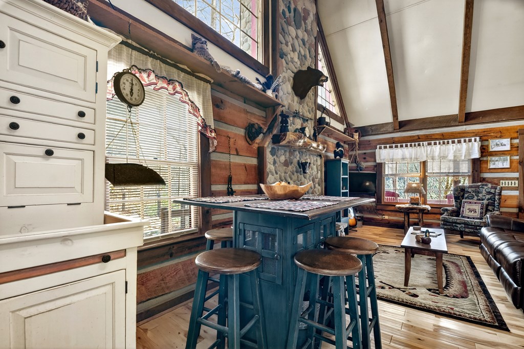 428580 Blue Ridge Residential