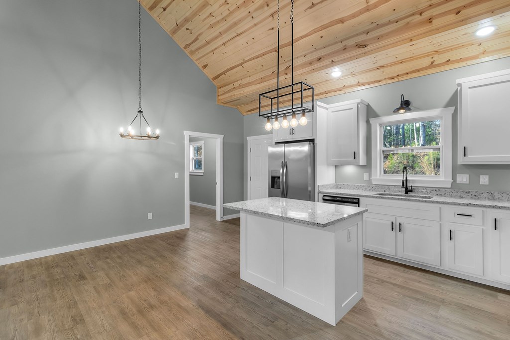 428585 Ellijay Residential