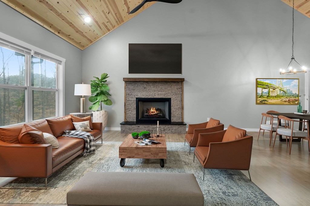 428585 Ellijay Residential