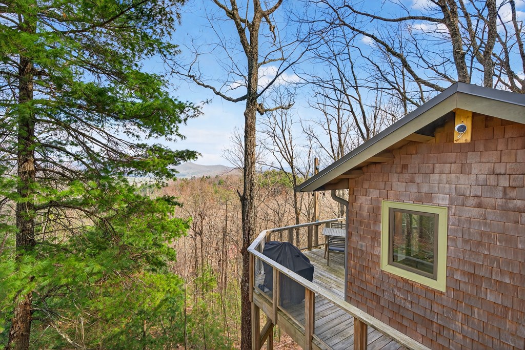 428586 Blue Ridge Residential