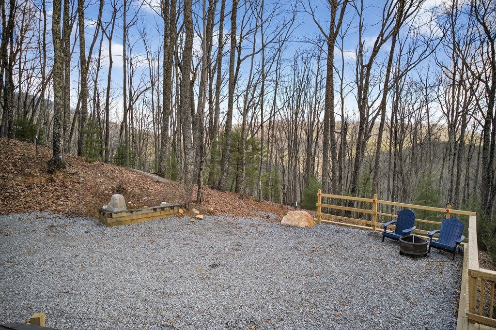 428586 Blue Ridge Residential