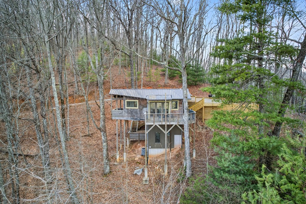 428586 Blue Ridge Residential