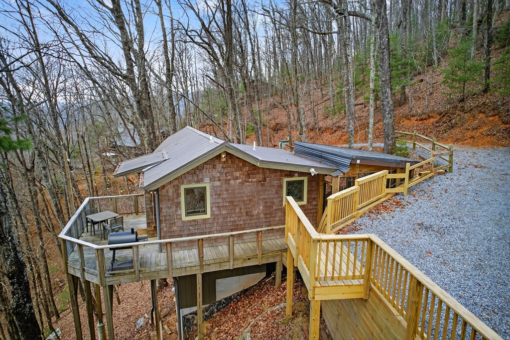 428586 Blue Ridge Residential