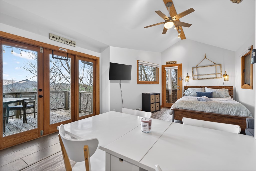 428586 Blue Ridge Residential