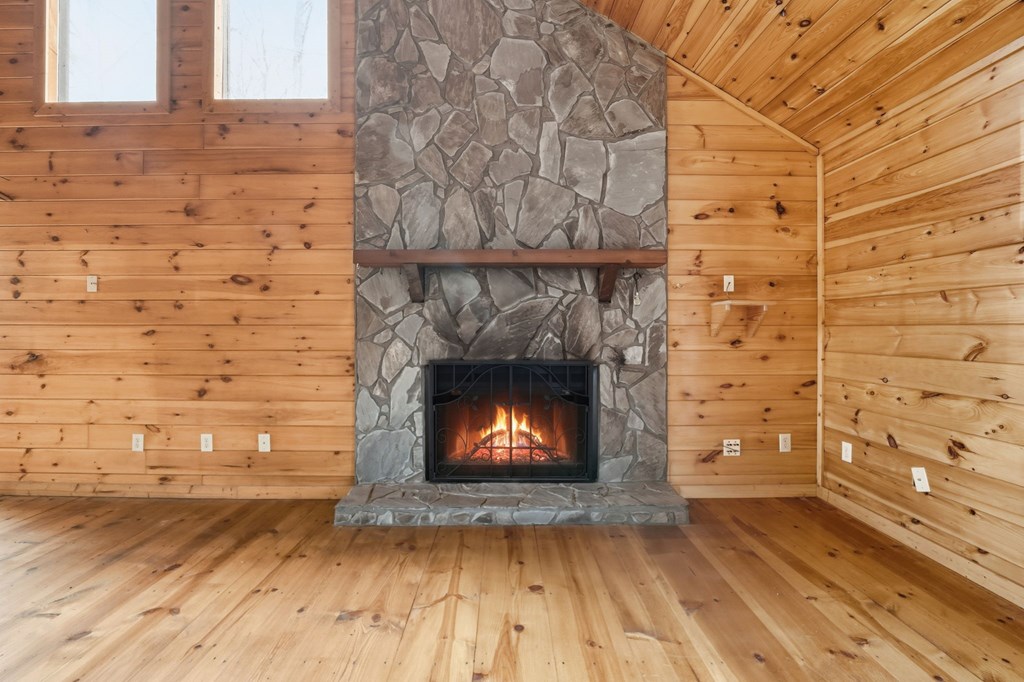 428588 Ellijay Residential