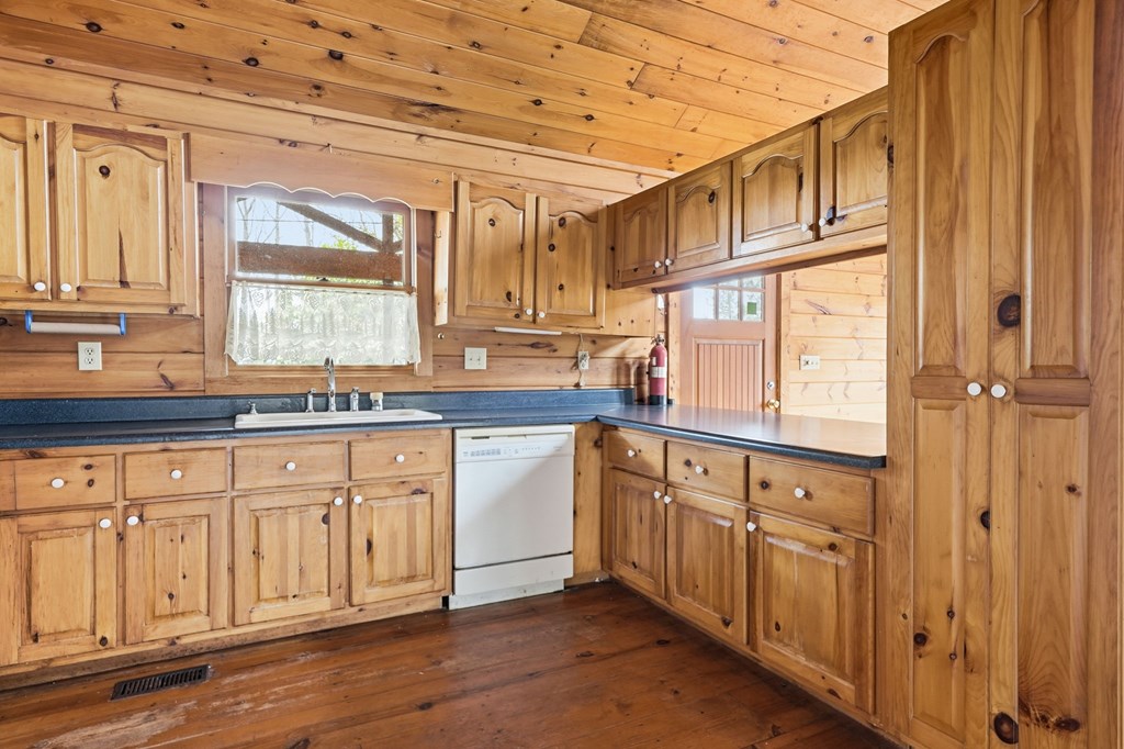 428588 Ellijay Residential