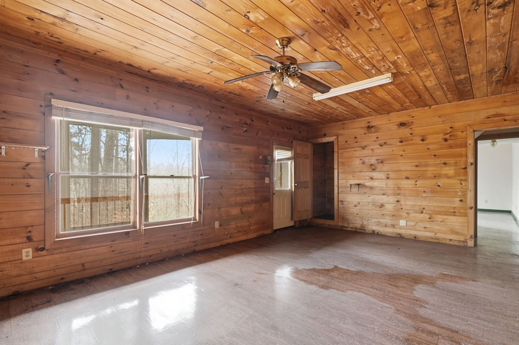 428588 Ellijay Residential