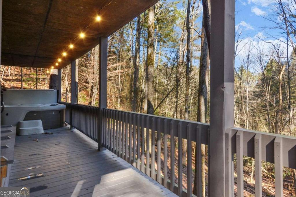 428591 Blue Ridge Residential