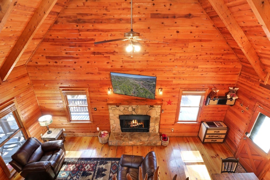 428591 Blue Ridge Residential