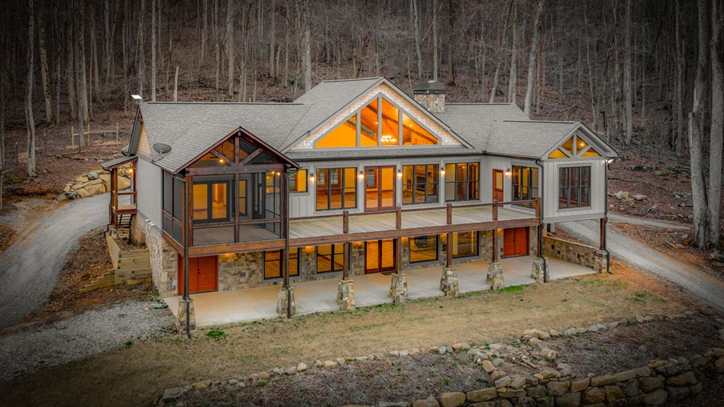 428593 Blue Ridge Residential