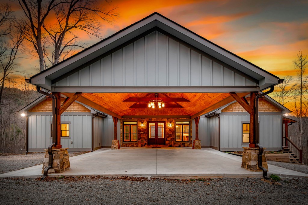 428593 Blue Ridge Residential