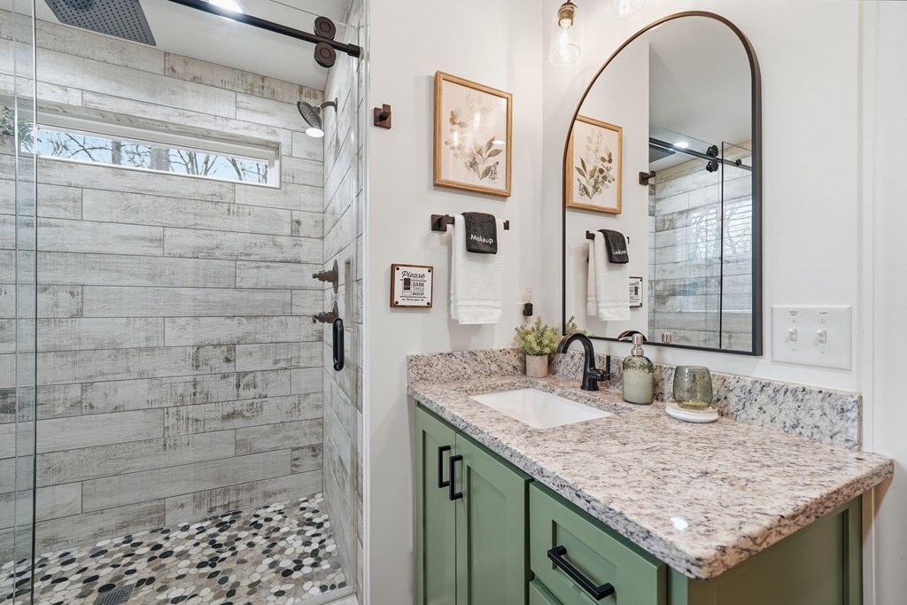 428595 Ellijay Residential