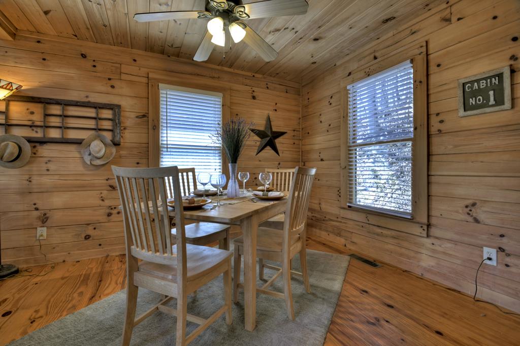 428596 McCaysville Residential