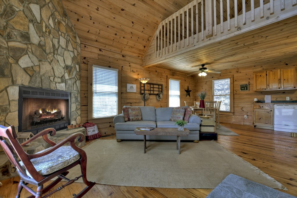 428596 McCaysville Residential