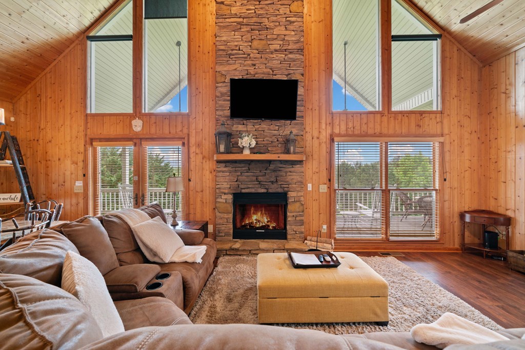 428600 Morganton Residential