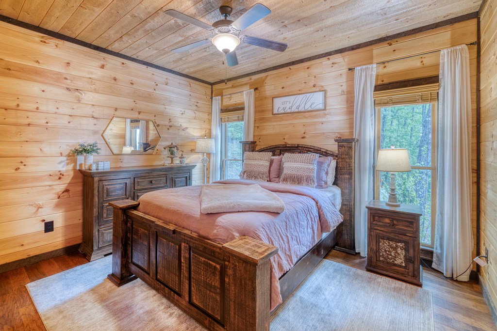 428602 Mineral Bluff Residential