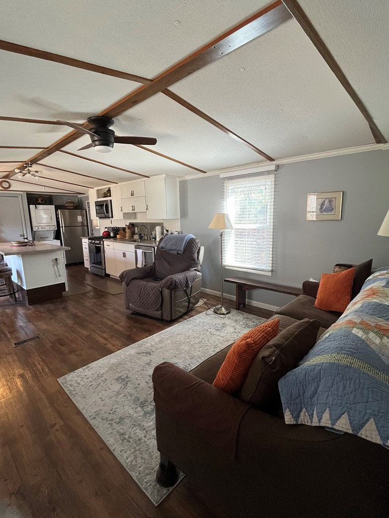 428604 Hiawassee Residential