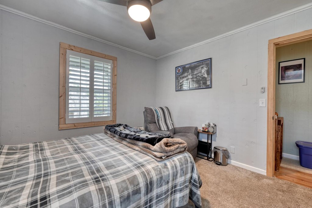 428609 Hayesville Residential