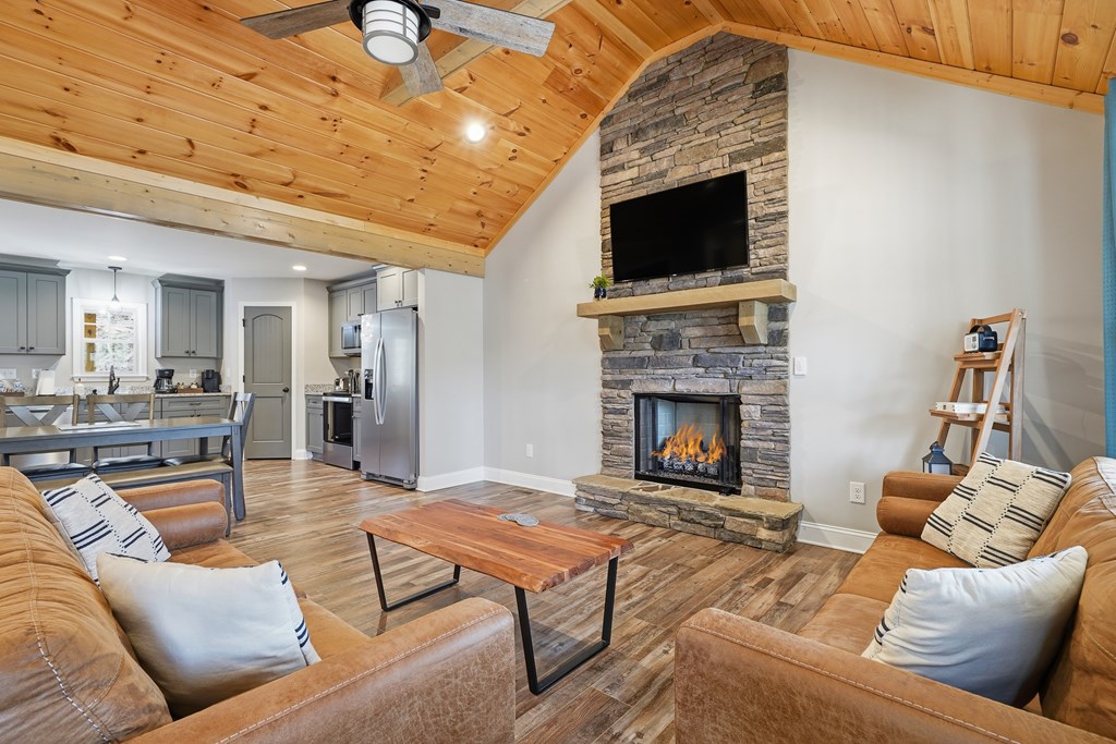 428616 Ellijay Residential