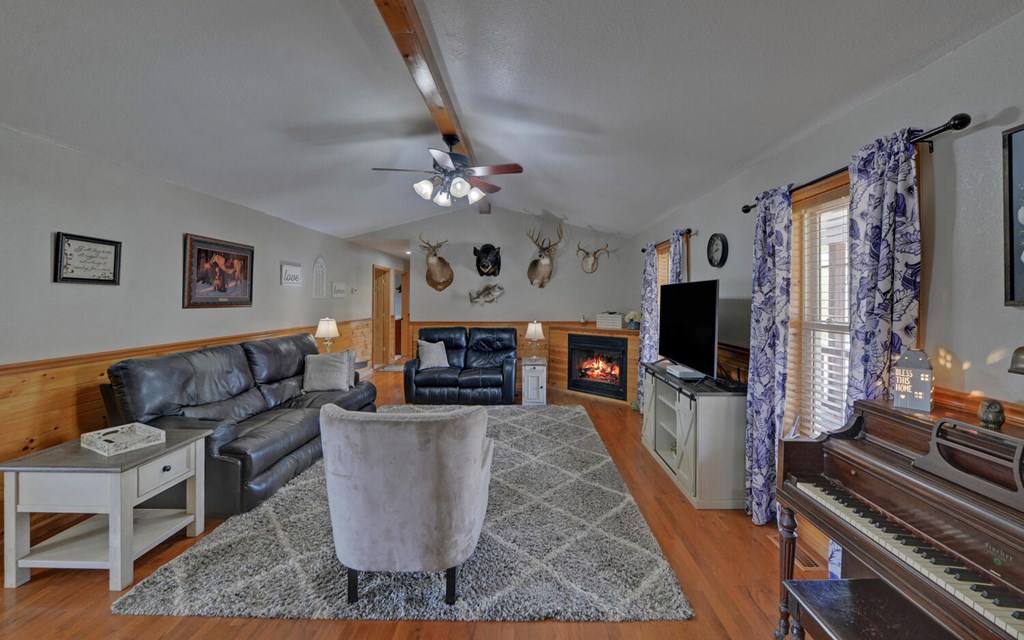 428620 Farner Residential