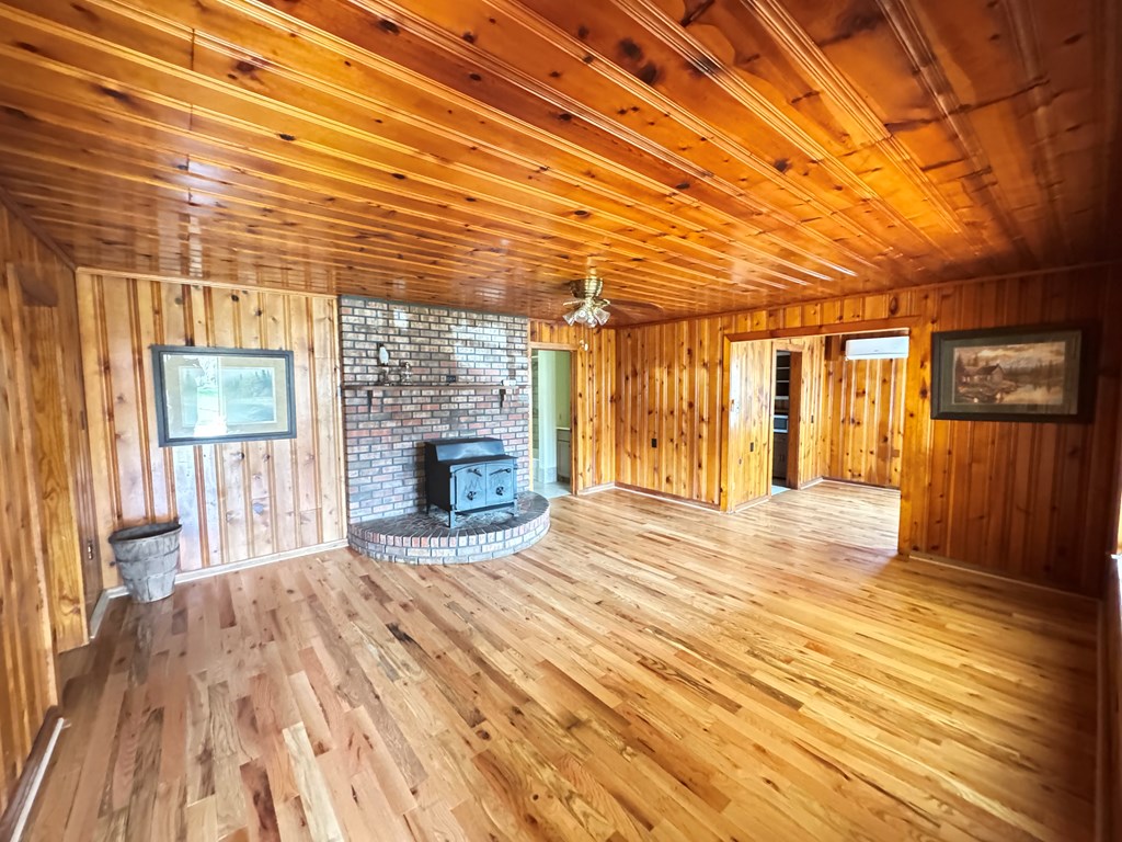 428621 Suches Residential