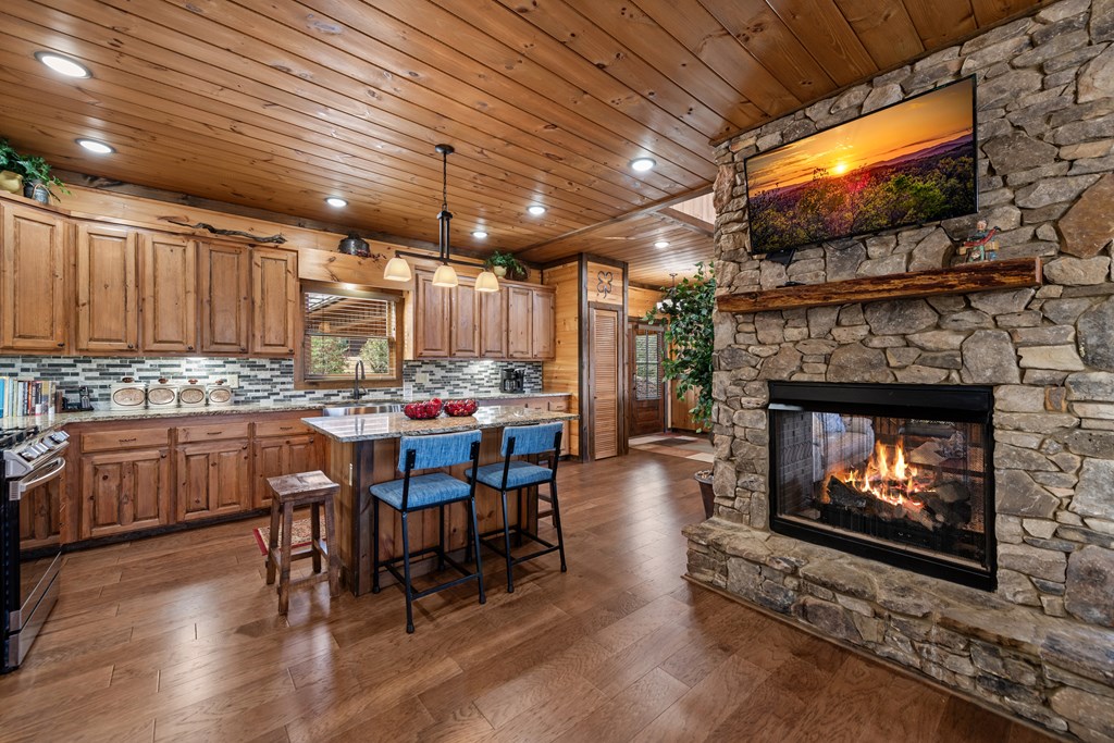 428622 Blue Ridge Residential