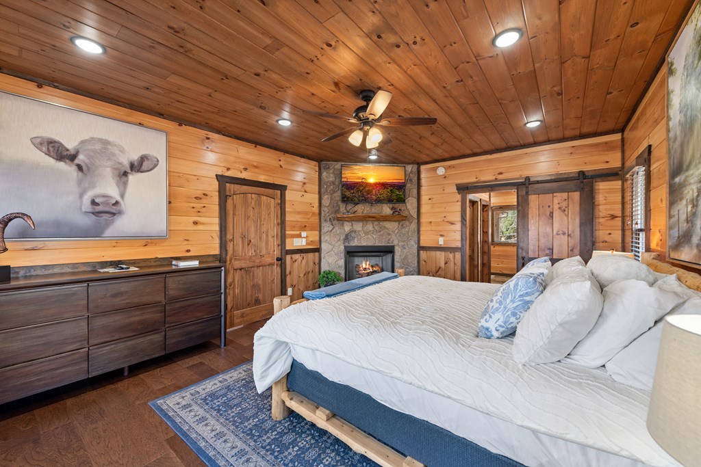 428622 Blue Ridge Residential