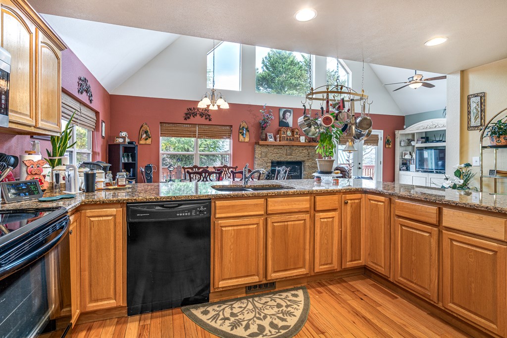 428624 Murphy Residential