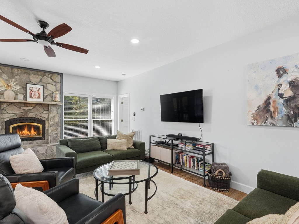 428625 Blue Ridge Residential