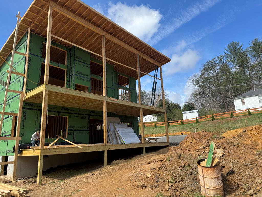 428629 Blue Ridge Residential