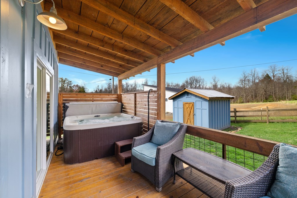 428632 Blue Ridge Residential