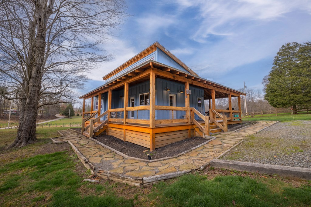 428632 Blue Ridge Residential