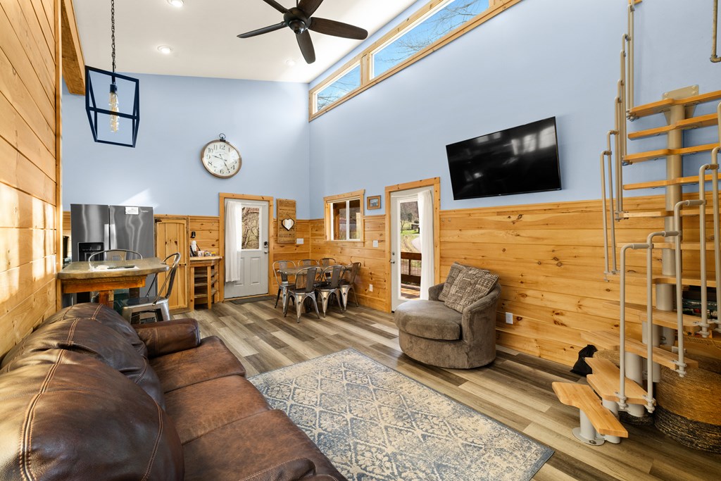 428632 Blue Ridge Residential