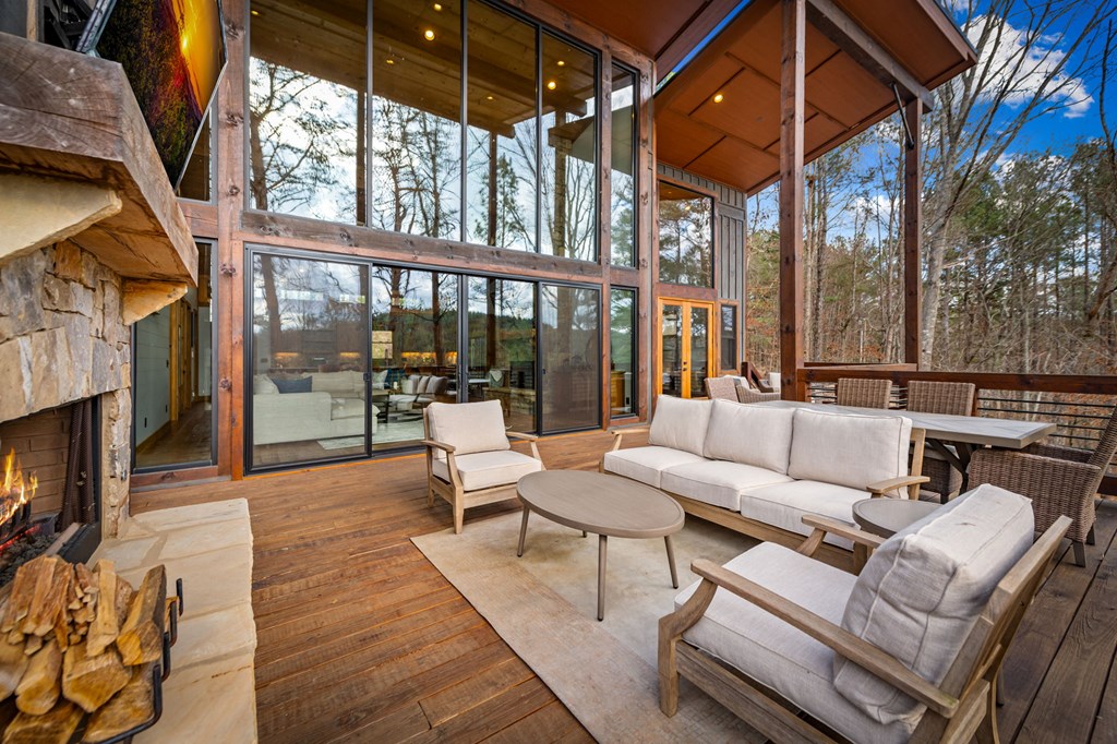 428635 Blue Ridge Residential