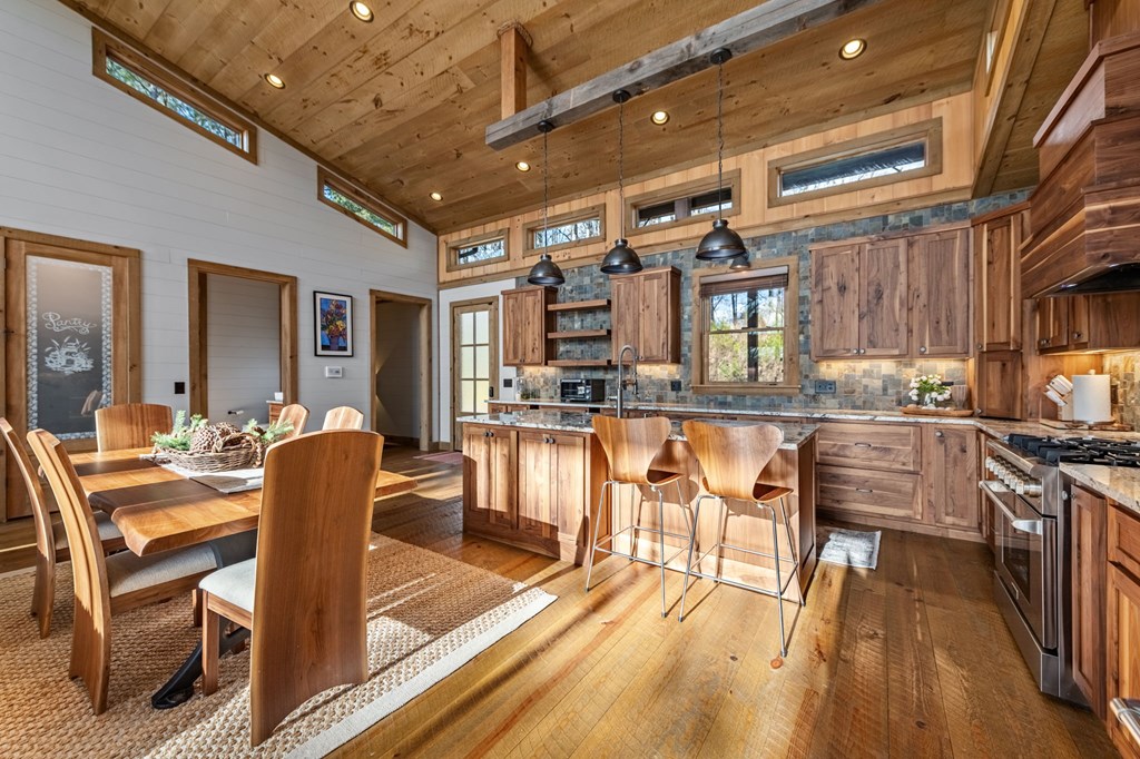 428635 Blue Ridge Residential