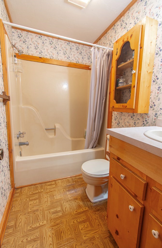 428639 Blue Ridge Residential