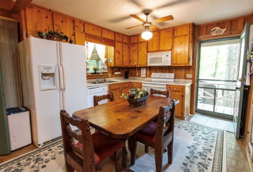 428639 Blue Ridge Residential