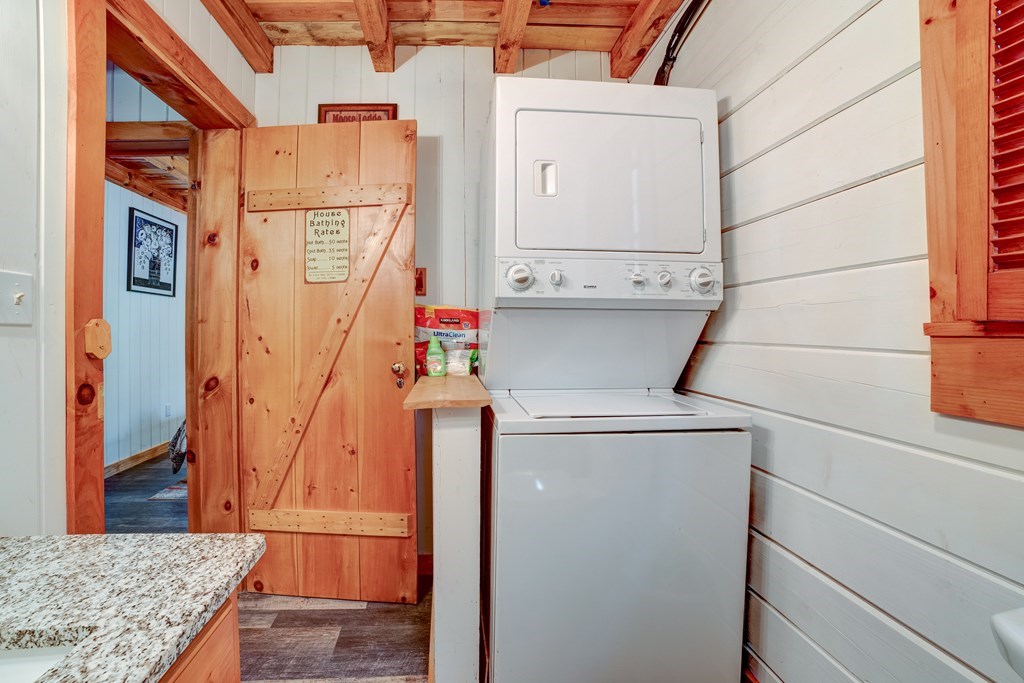 428644 Suches Residential