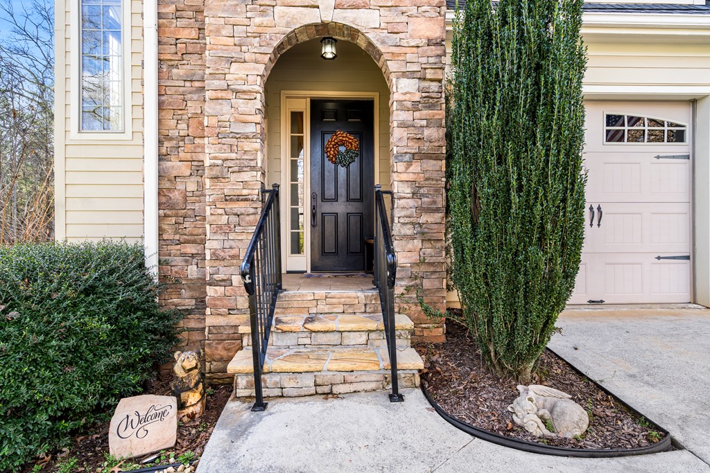 428649 Hayesville Residential