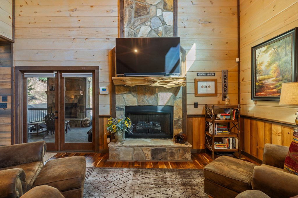 428652 Morganton Residential