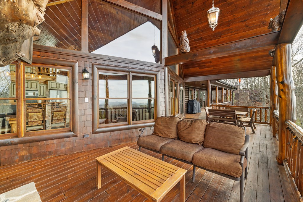 428656 Mineral Bluff Residential