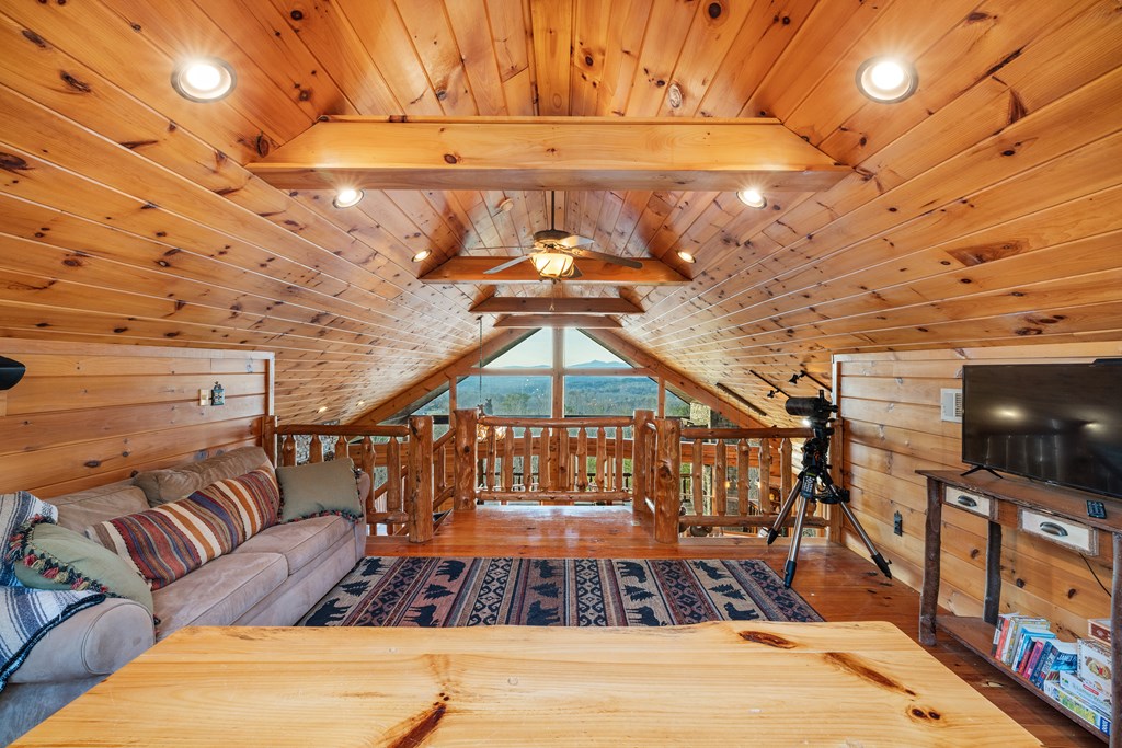 428656 Mineral Bluff Residential