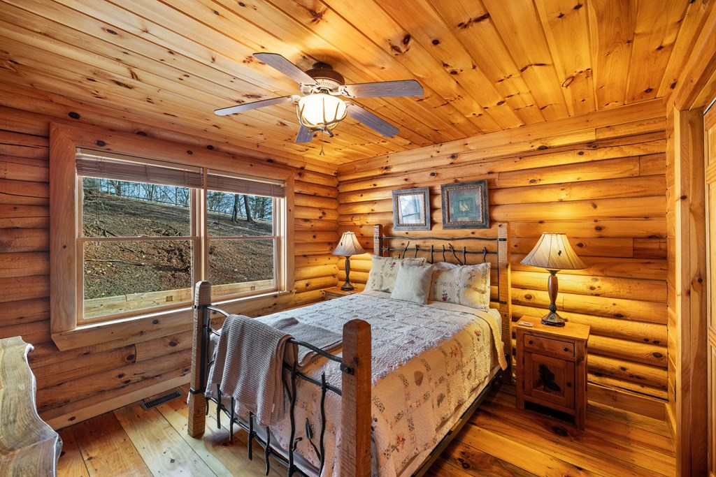 428656 Mineral Bluff Residential