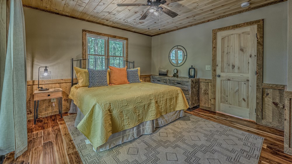 428663 Mineral Bluff Residential